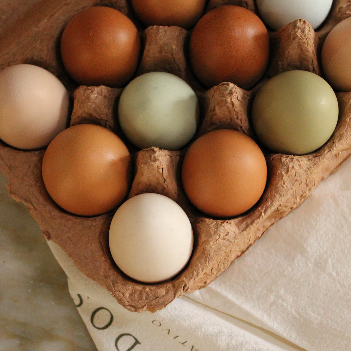 Huevo, en docenera, de gallinas de pastoreo