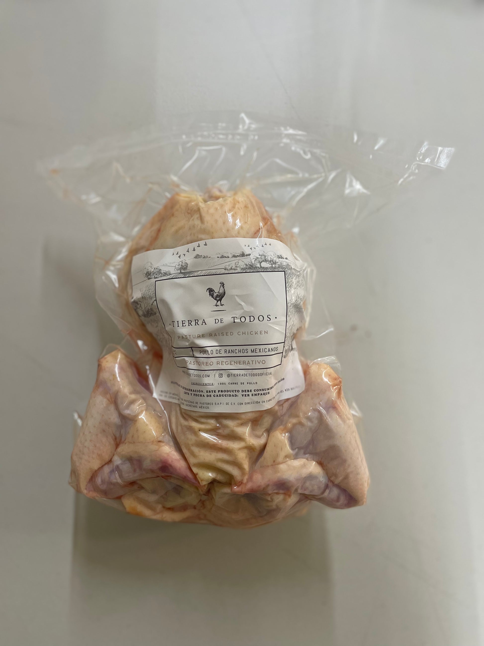 Pollo de pastoreo Tierra de Todos P3