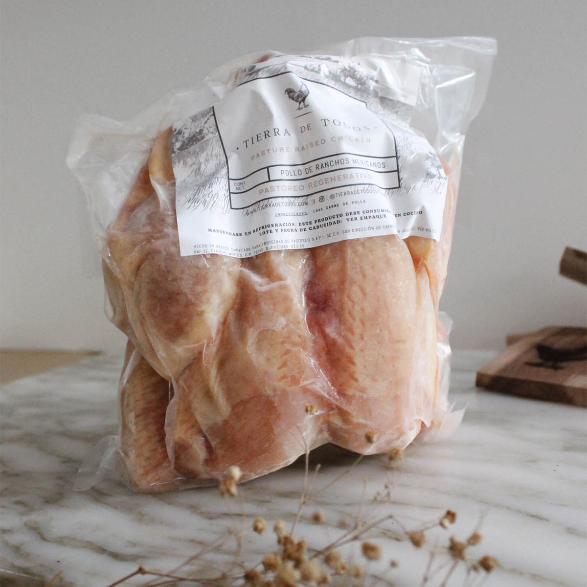 Pollo entero de pastoreo