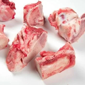 Huesos de res de pastoreo Tierra de Todos